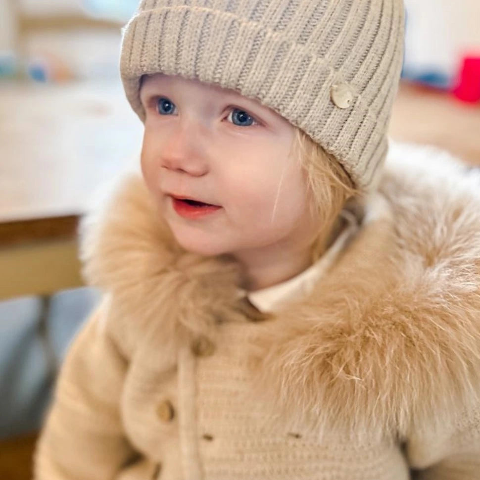 beige single pom martin aranda hat