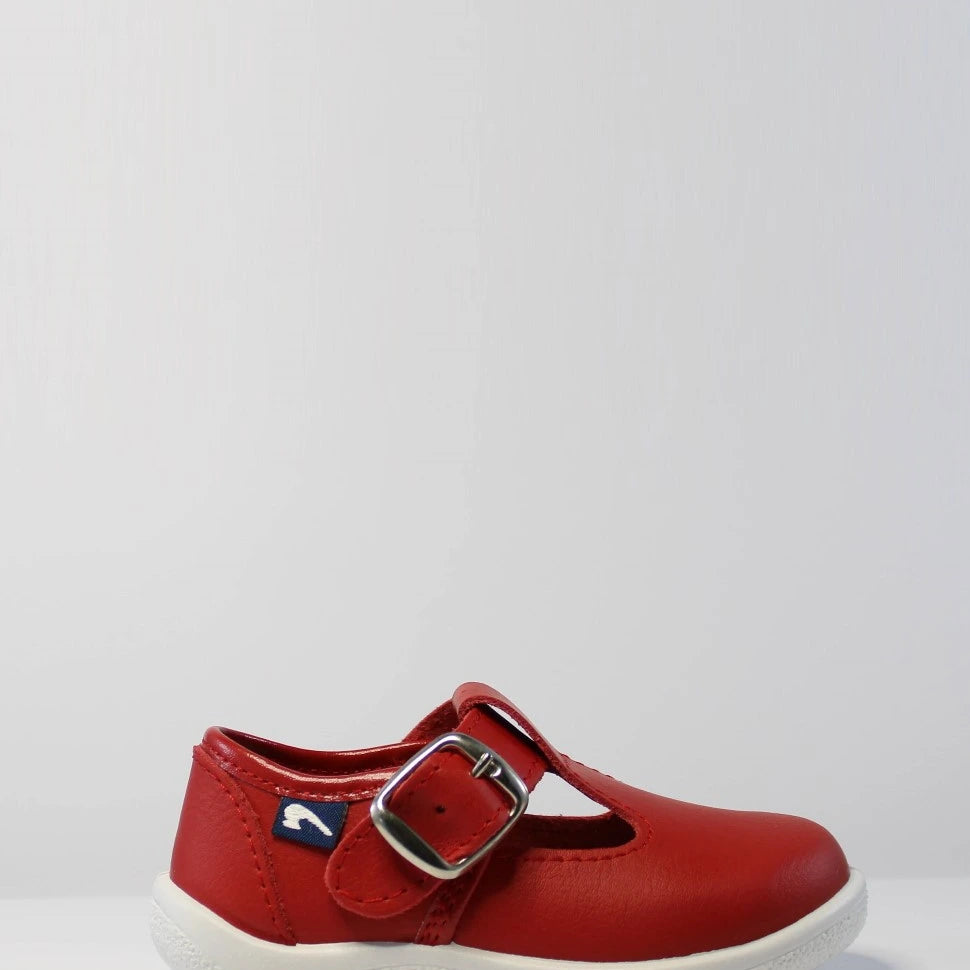 boys red shoes by daymar