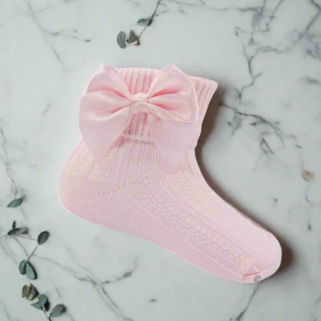 soft touch pink bowed ankel socks