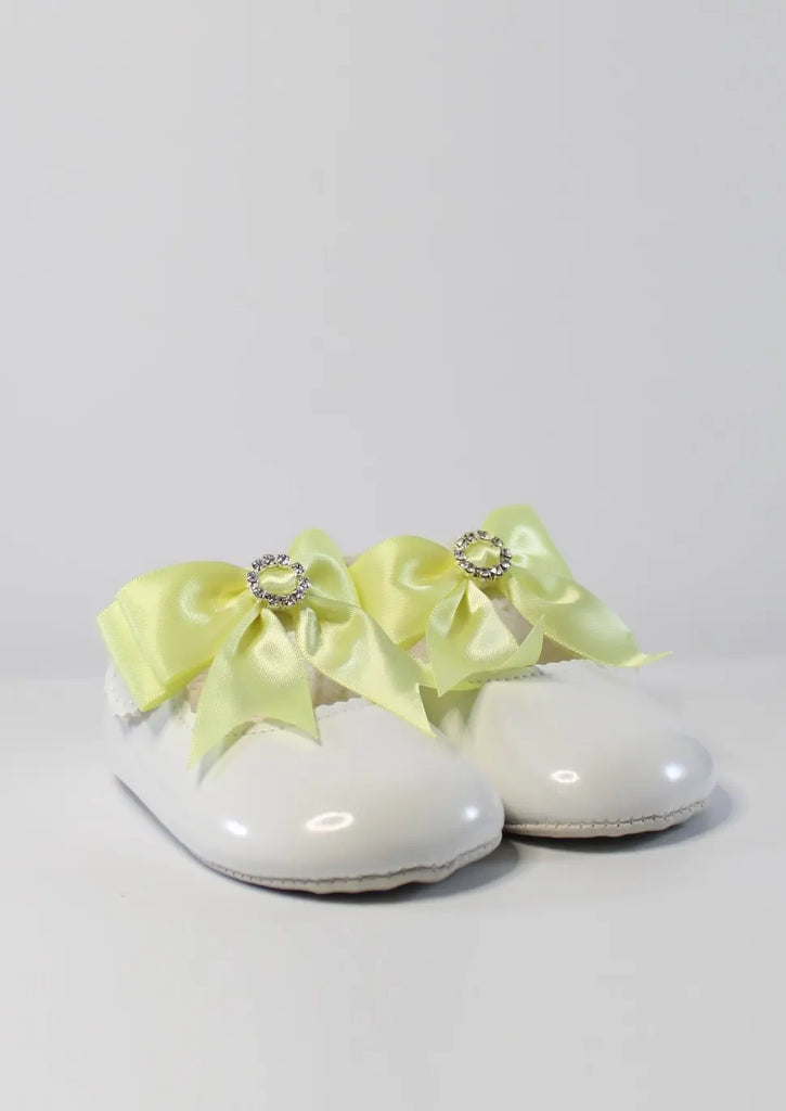 baypods soft soled first walkers with yellow diamante bow
