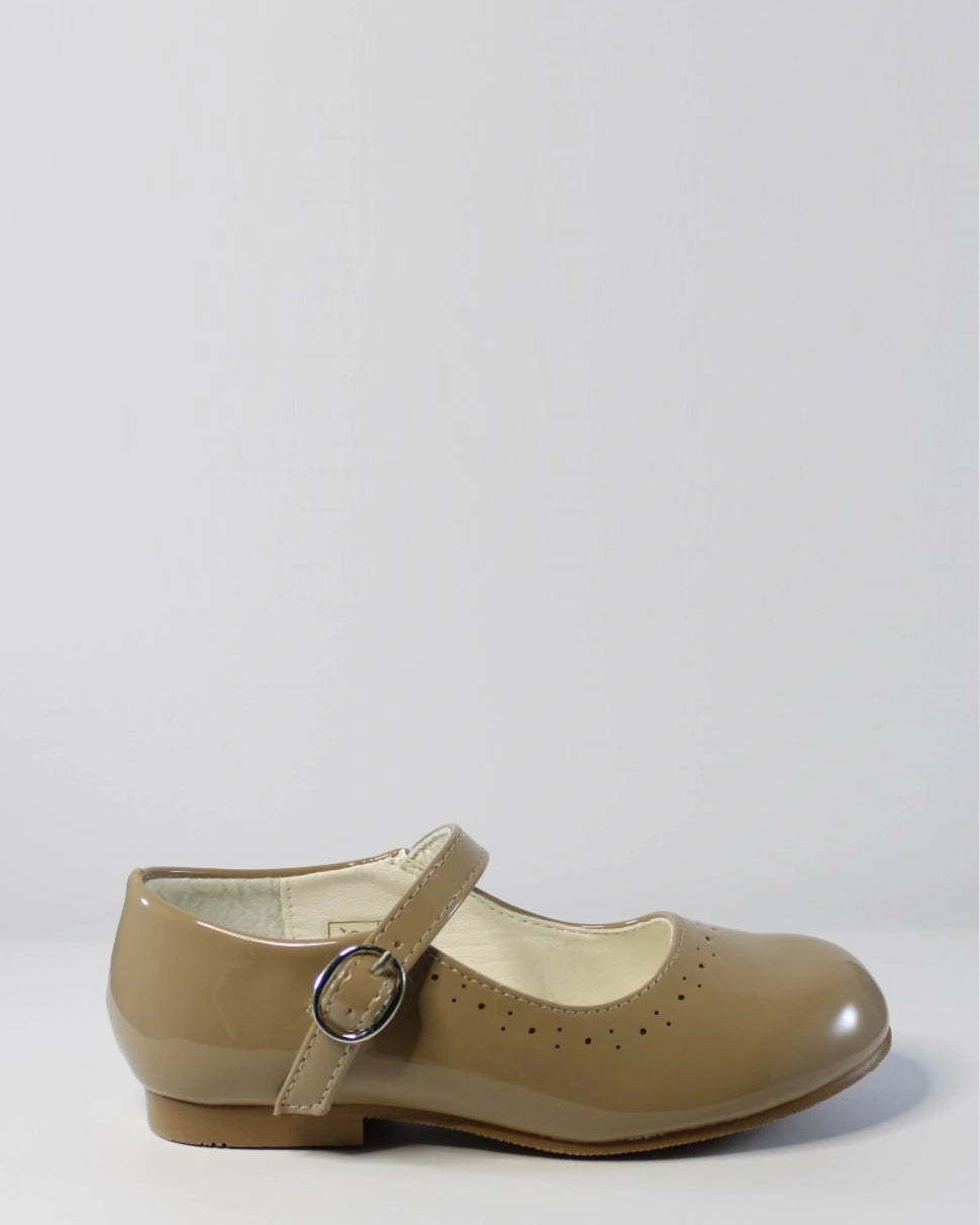 sevva girls abbey camel shoes