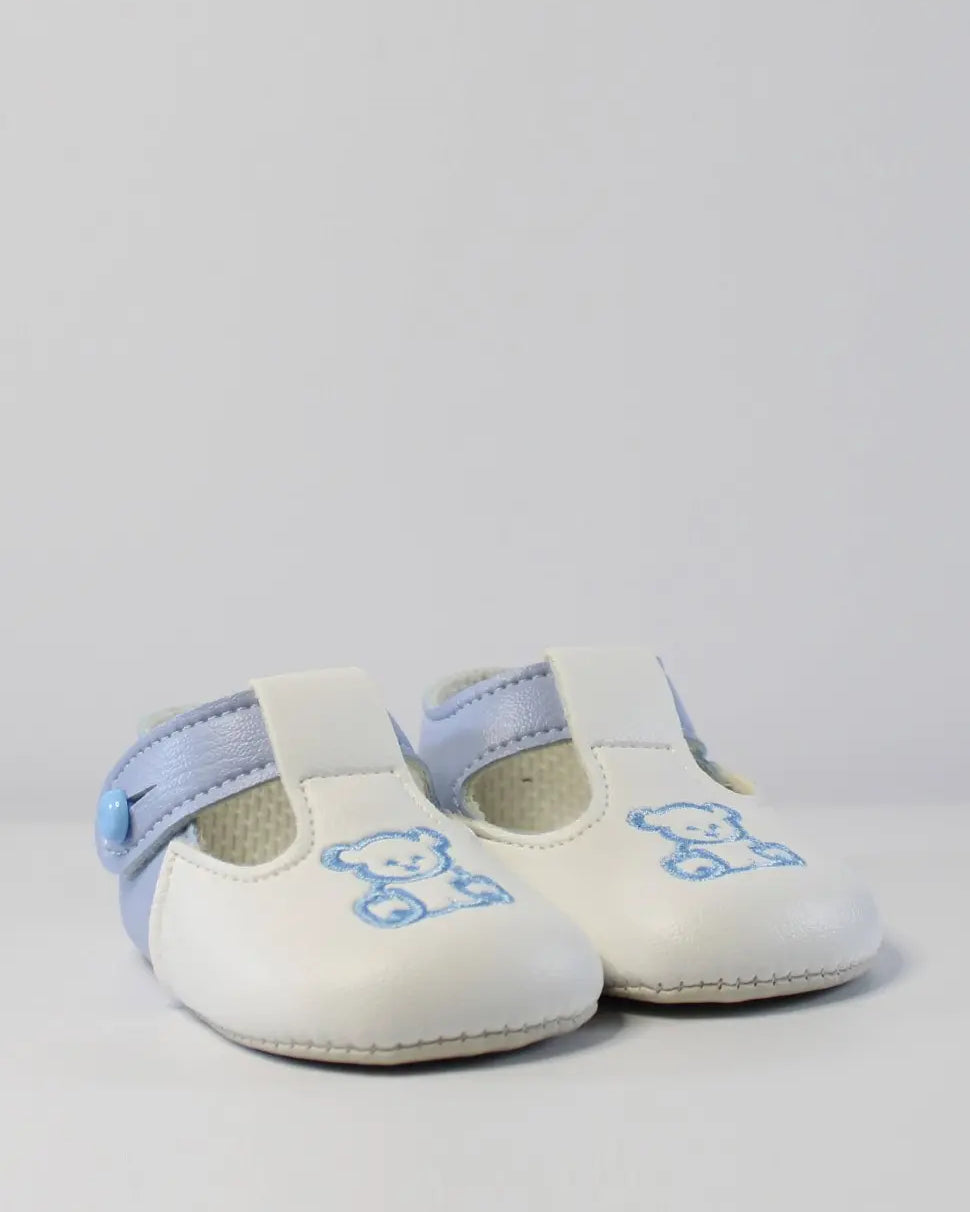 sky and white baypod shoes with teddy motif