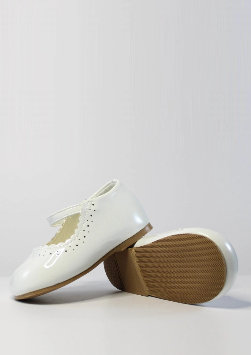 White Mary Janes "Emma" shoes